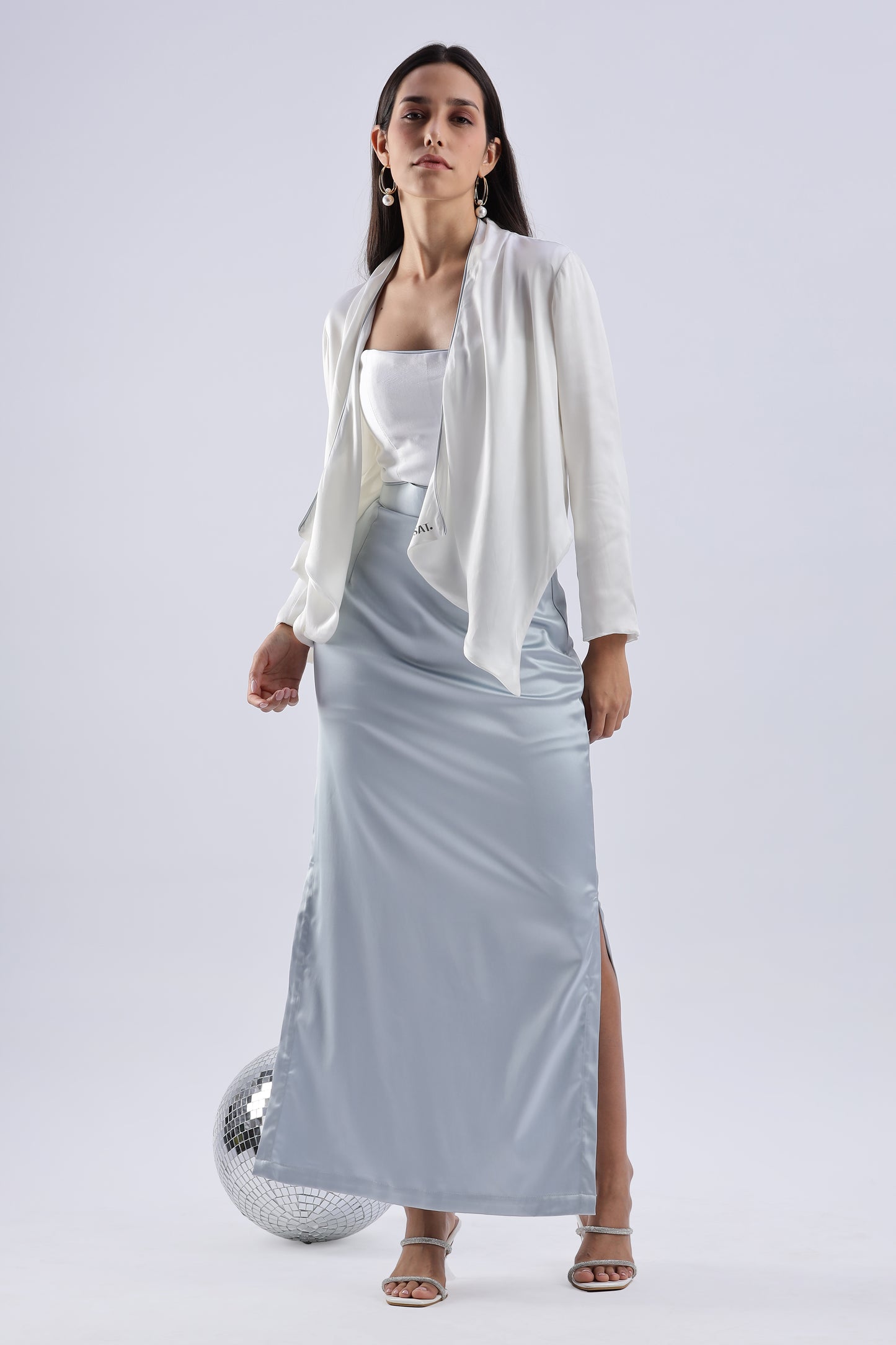 Continous Collar Shrug