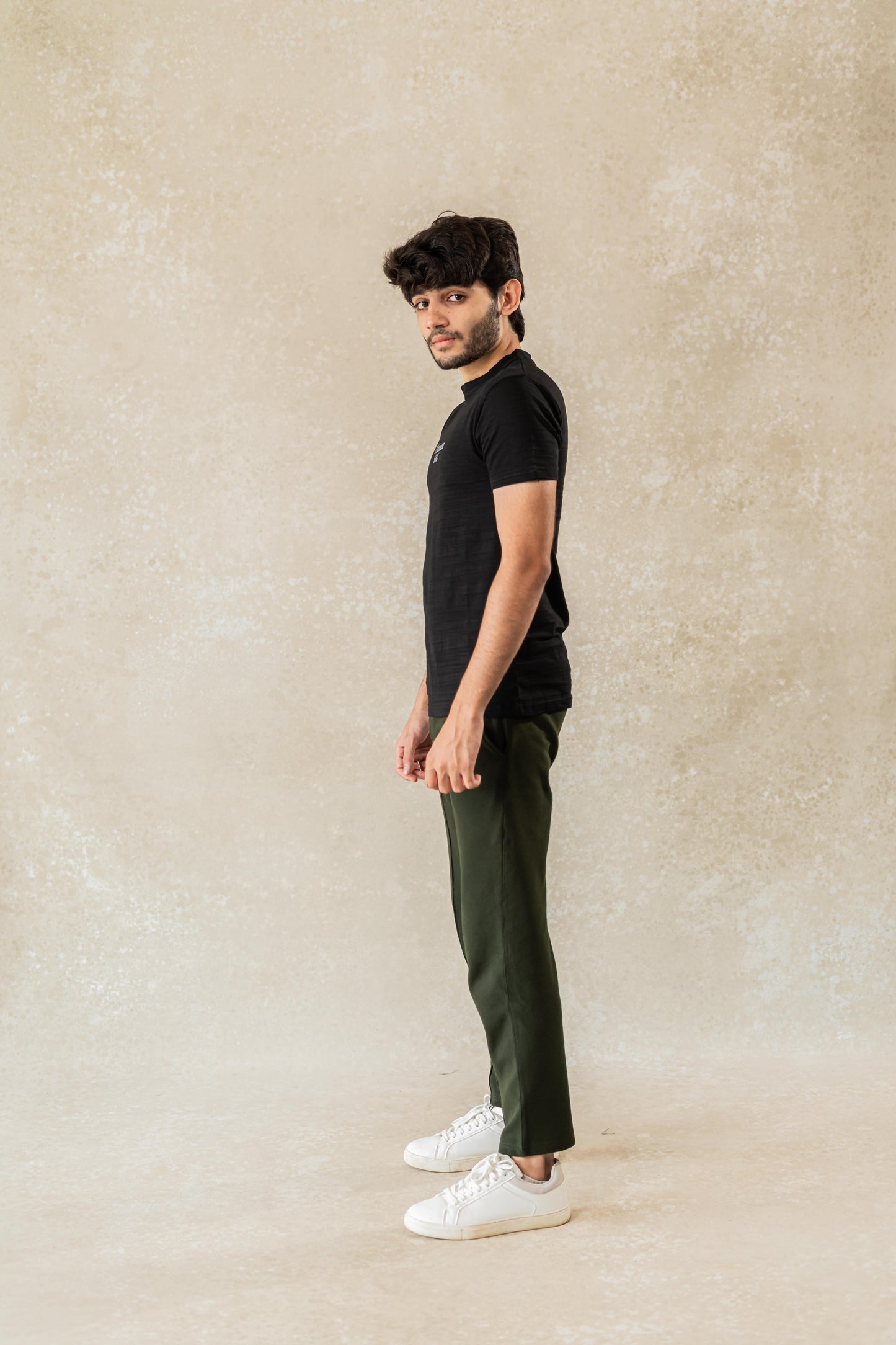 Timeless Round Neck T-Shirt - Black