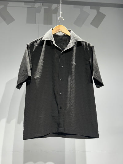 1-1 black shirt