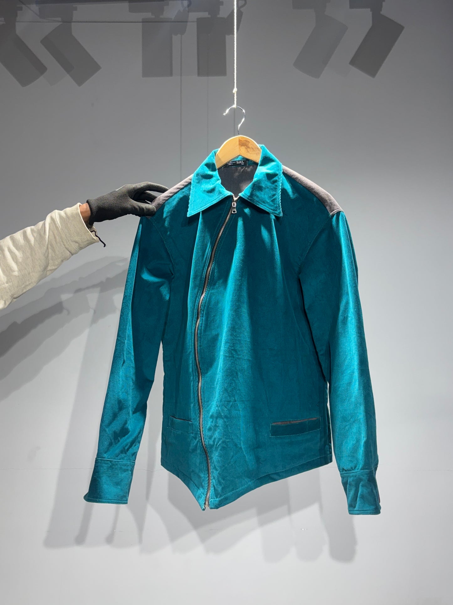 1-1 Aqua curve jacket