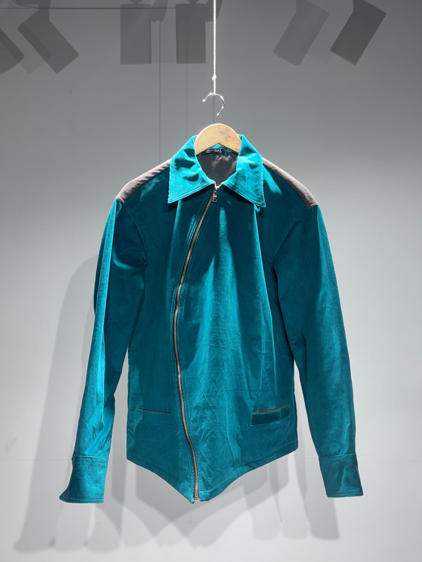 1-1 Aqua curve jacket