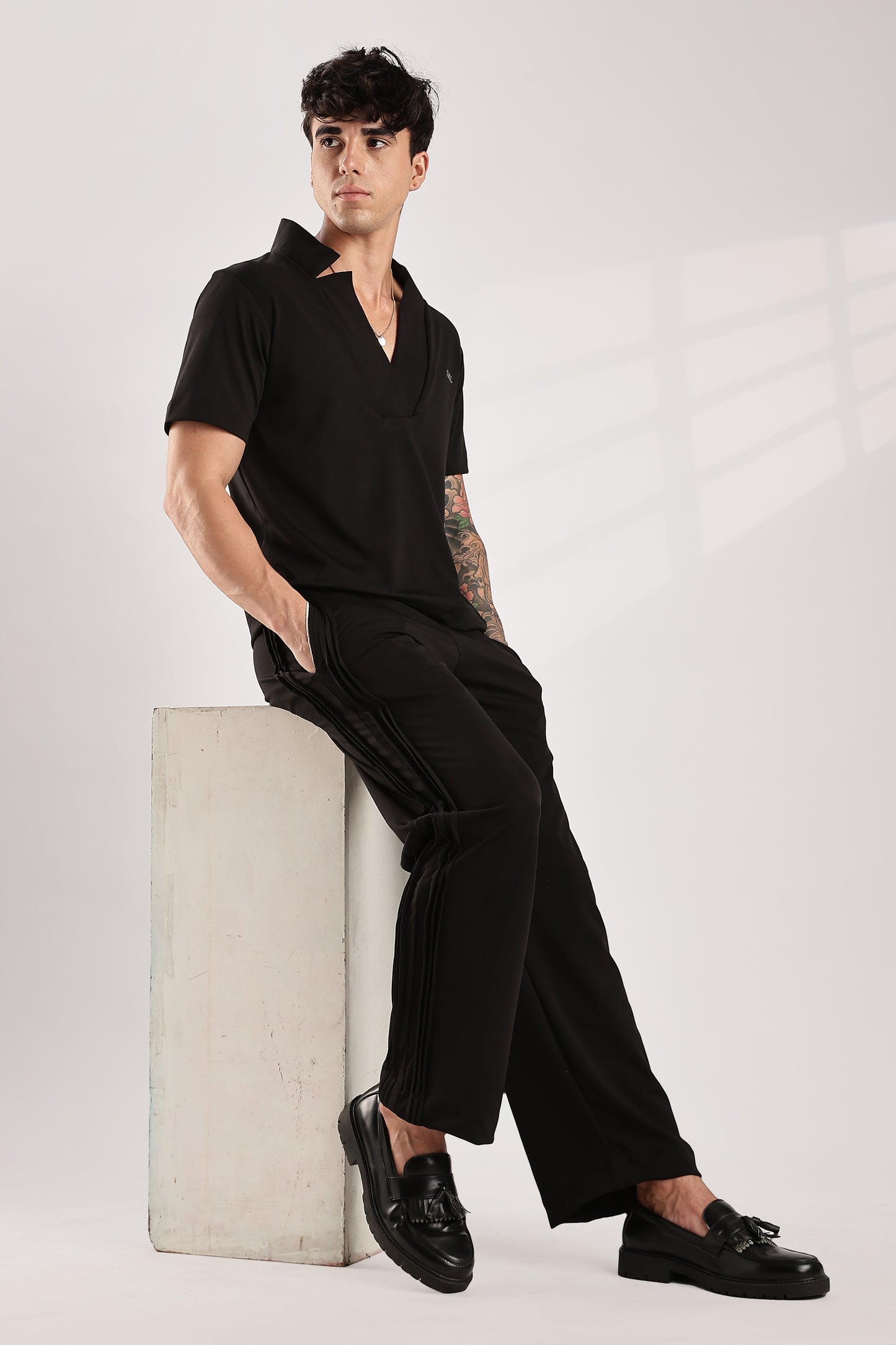 Self Design Tucks Pants - Lycra 'Black'