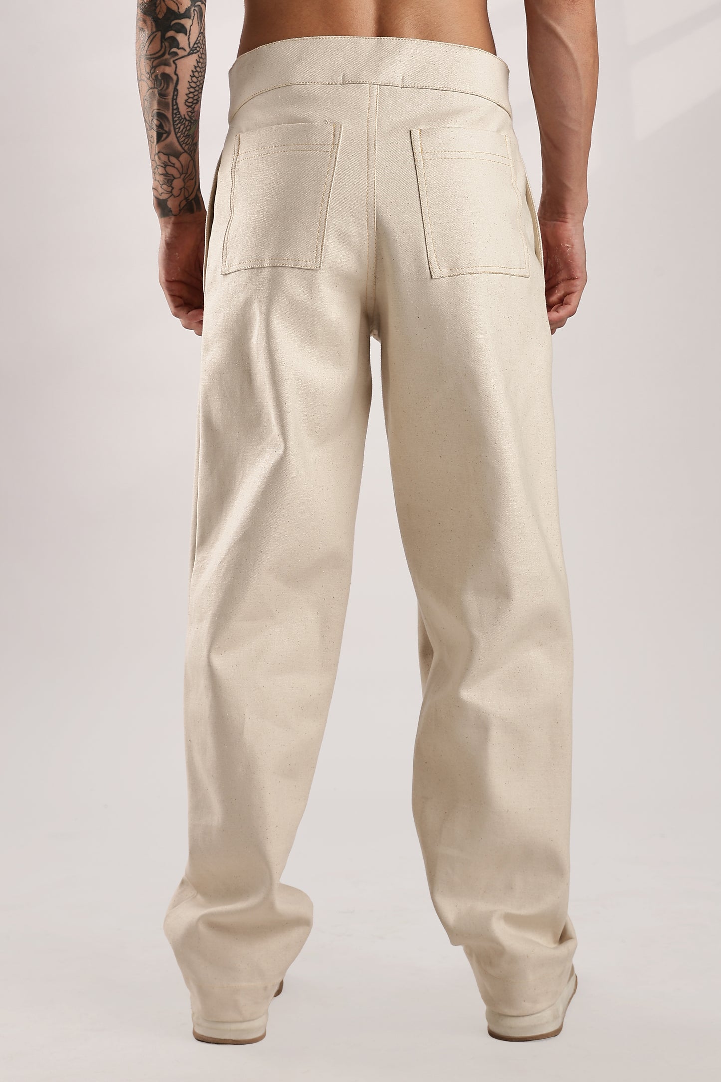 Circular Belt Single Pleated Straight Pants