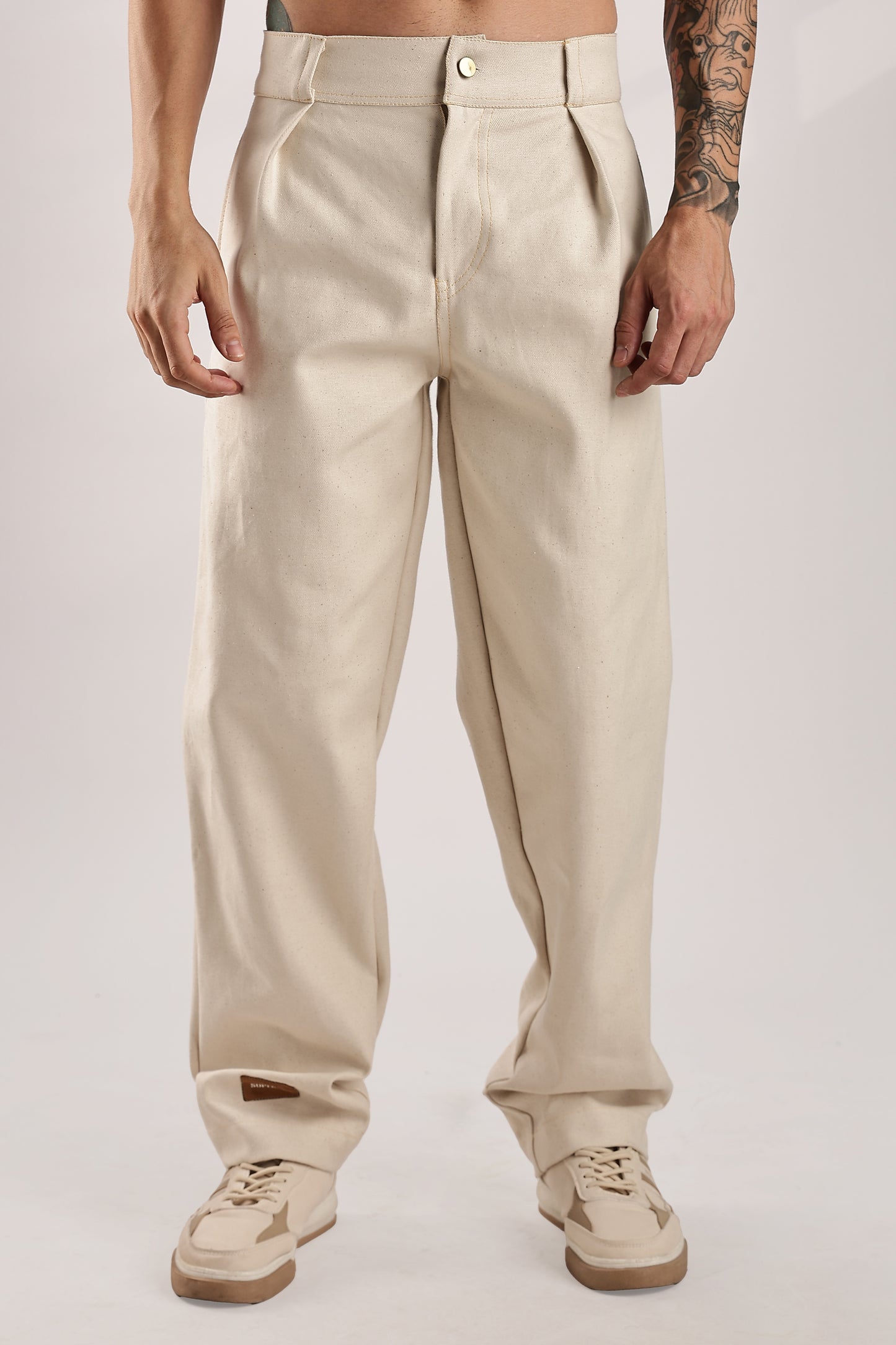 Circular Belt Single Pleated Straight Pants