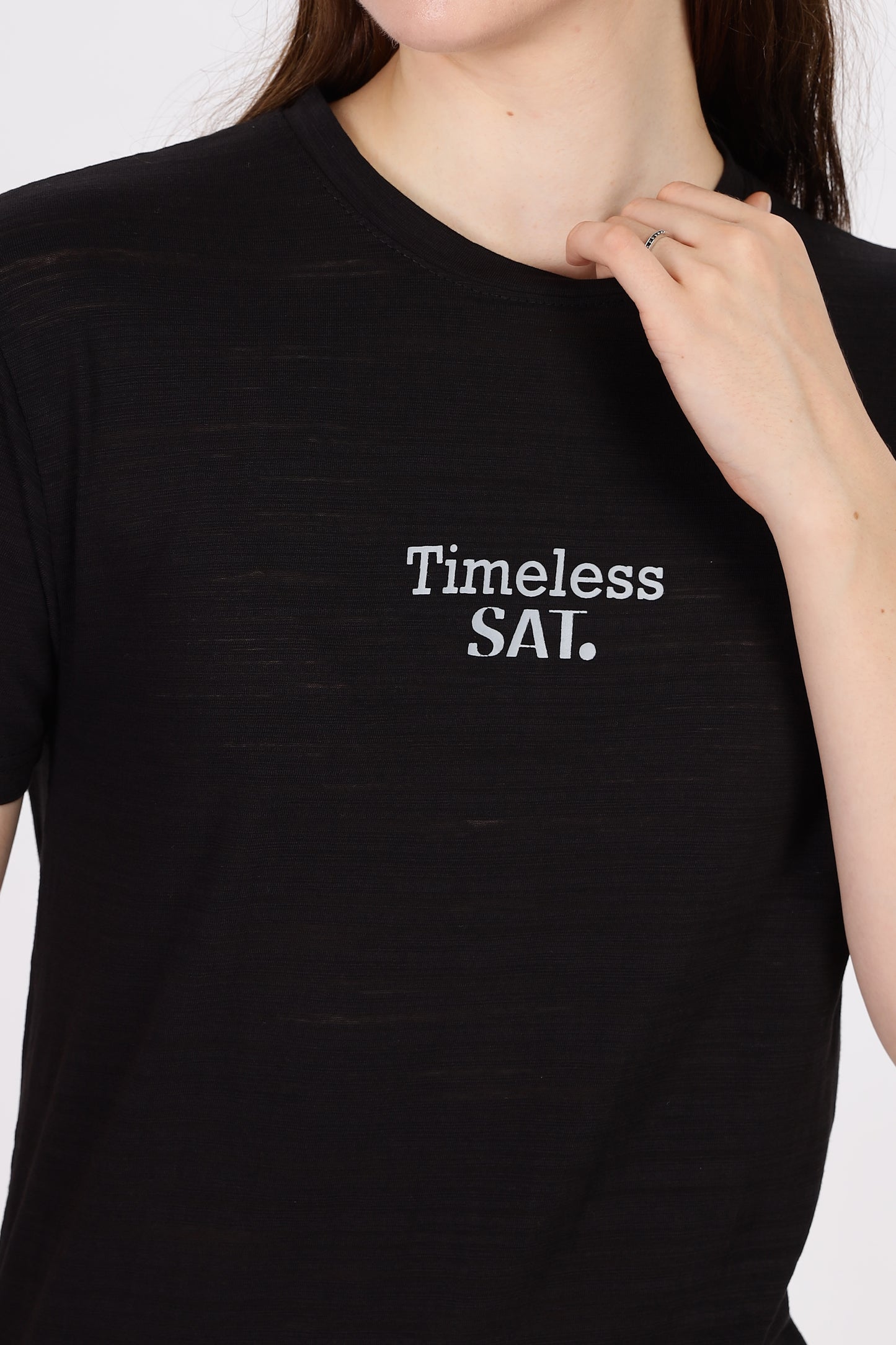 Timeless Round Neck T-Shirt - Black