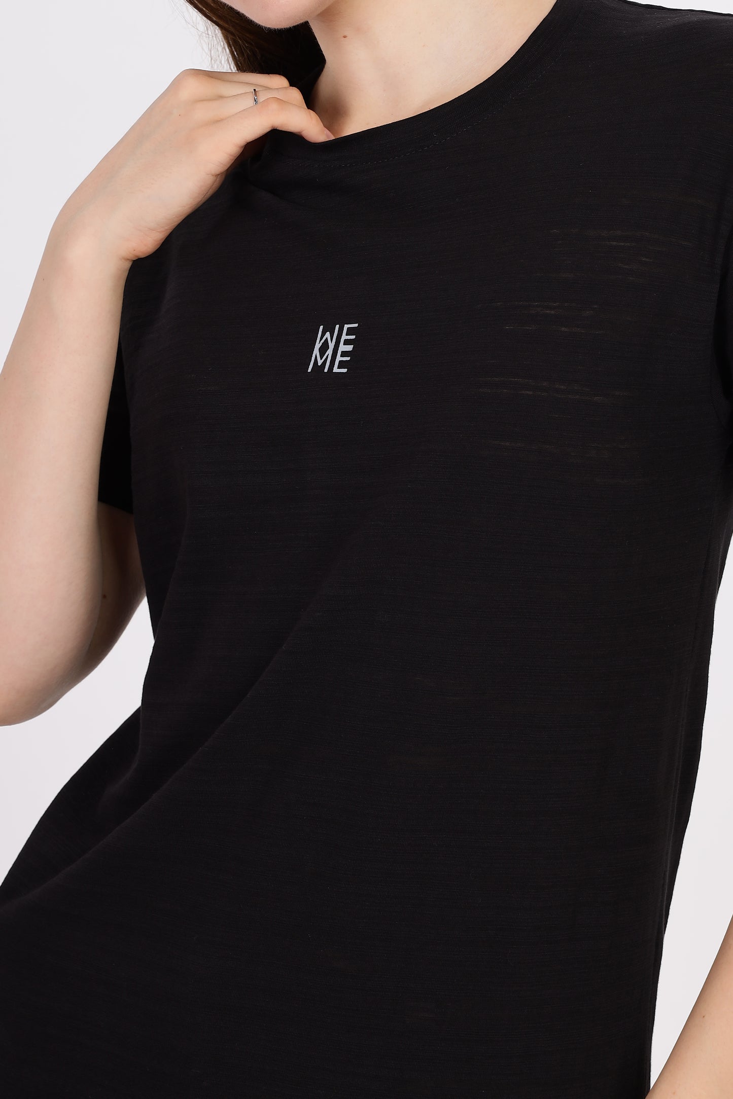 WeMe Round Neck T-shirt 'Black'