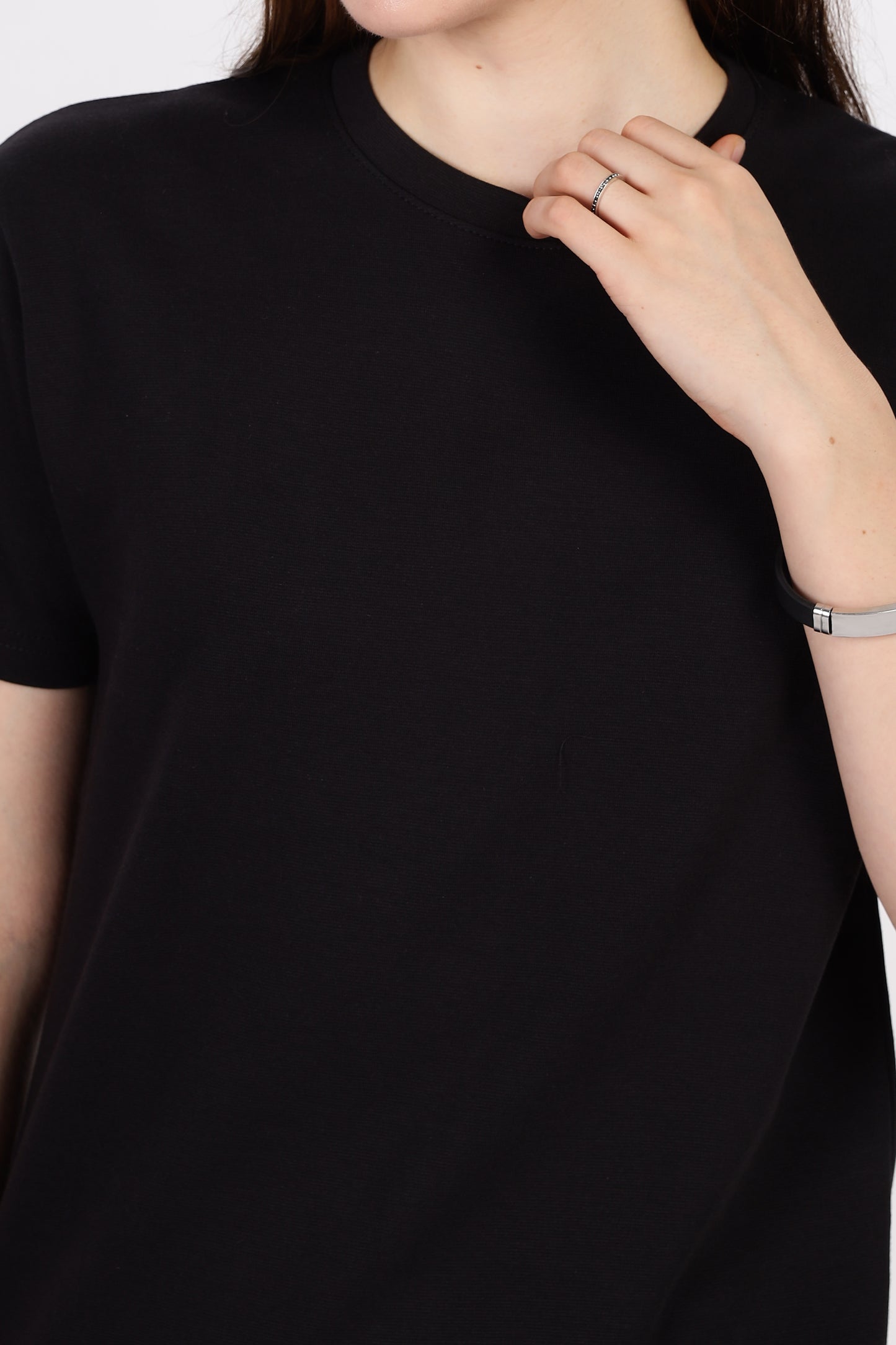 Plain Unisex Round Neck T-shirt 'Black'