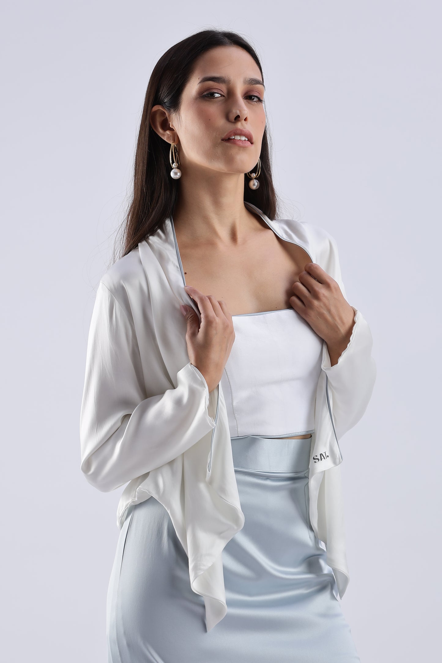 Continous Collar Shrug