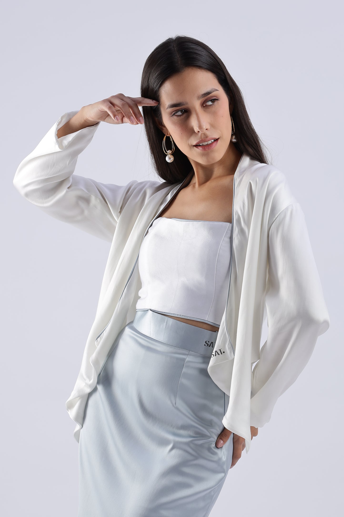 Continous Collar Shrug